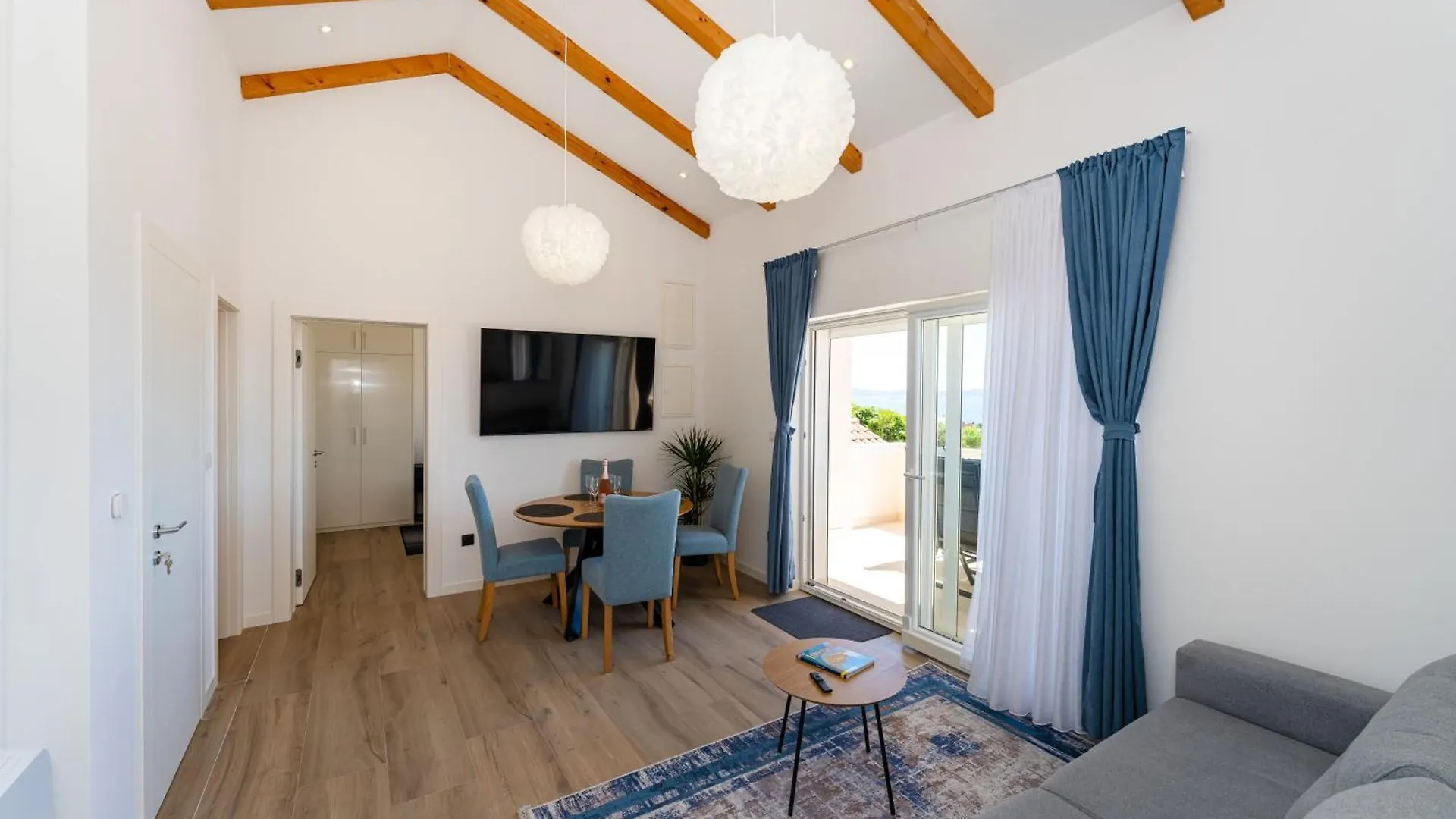 זאדאר Villa Kale 0*,